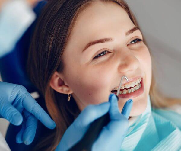 Diş Sıkma Tedavisi